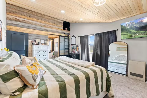 Bedroom - 69 Fox Hill Dr, Hall, MT 59837 photo 2 of 7