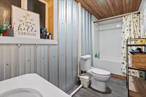 Bath - 69 Fox Hill Dr, Hall, MT 59837 photo 5 of 5