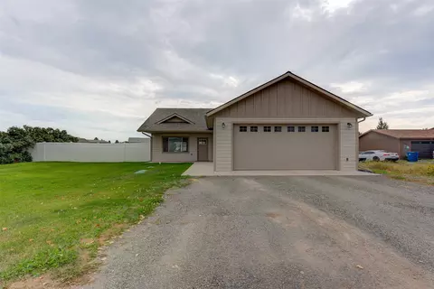 4631 Victoria Dr, Helena, MT 59602