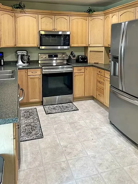 Kitchen - 1408 Idaho Ave, Libby, MT 59923 photo 3 of 3