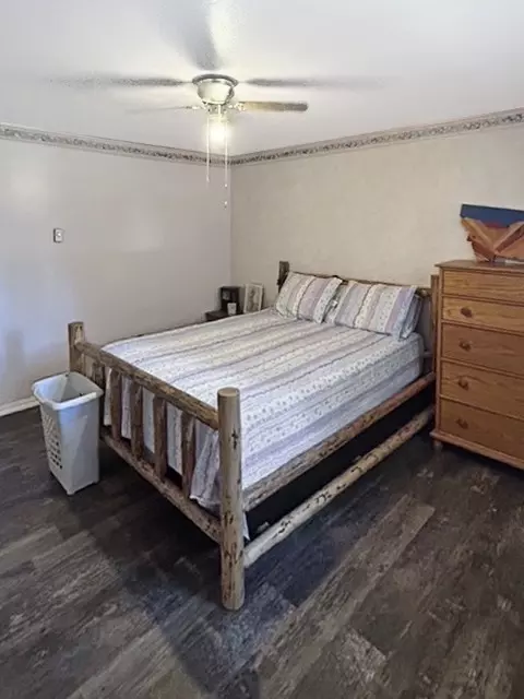 Bedroom - 1408 Idaho Ave, Libby, MT 59923 photo 2 of 8