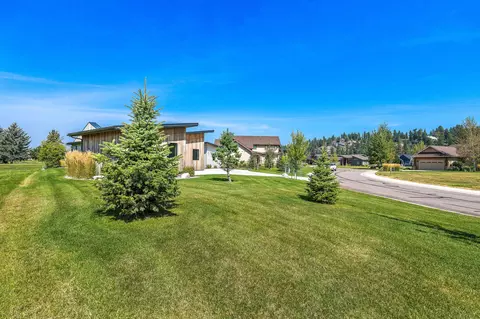 Exterior - 1283 Lake Pointe Dr, Bigfork, MT 59911 photo 11 of 12