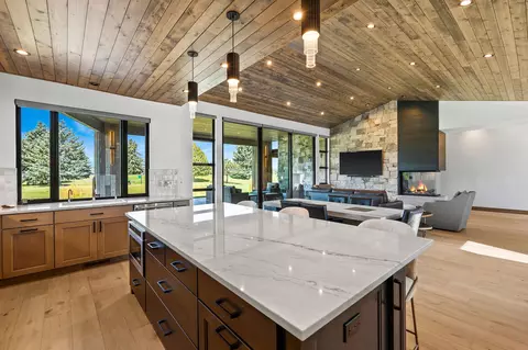 Kitchen - 1283 Lake Pointe Dr, Bigfork, MT 59911 photo 5 of 6