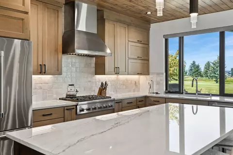 Kitchen - 1283 Lake Pointe Dr, Bigfork, MT 59911 photo 4 of 6