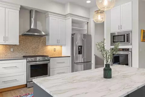 Kitchen - 9 Lariat Loop, Bozeman, MT 59715 photo 4 of 5