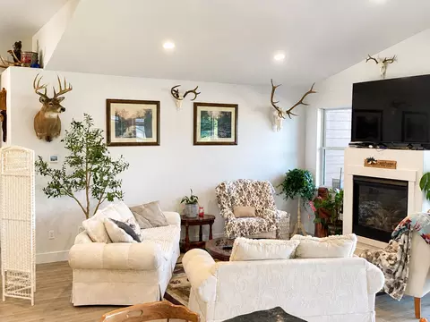 Living - 305 Timberwolf Dr, Polson, MT 59860 photo 1 of 3