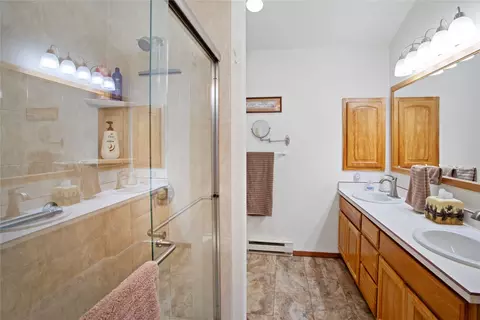 Bath - 114 Eagle Dr, Polson, MT 59860 photo 2 of 2