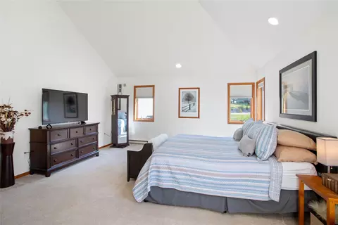 Bedroom - 114 Eagle Dr, Polson, MT 59860 photo 4 of 7