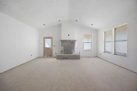 Living - 206 Lore Ln, Hamilton, MT 59840 photo 2 of 6