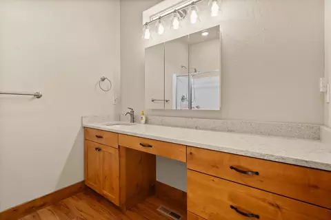 Bath - 1132 Clark Fork Dr, Kalispell, MT 59901 photo 2 of 3