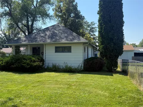 Exterior - 301 3rd Ave, Saint Ignatius, MT 59865 photo 6 of 8
