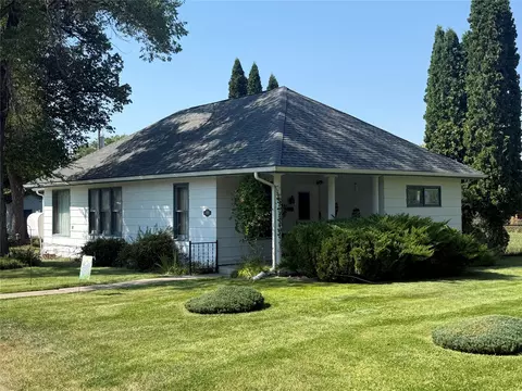Exterior - 301 3rd Ave, Saint Ignatius, MT 59865 photo 1 of 8