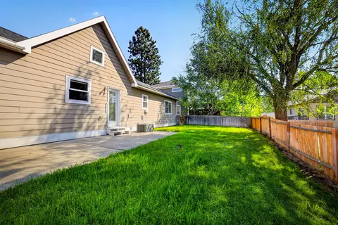 Exterior - 214 Stage Ridge Rd, Bigfork, MT 59911 photo 5 of 10