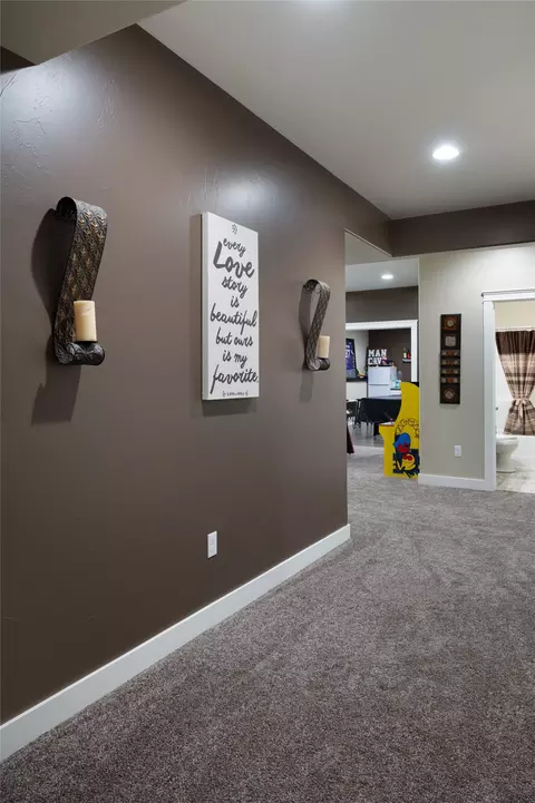 Entry Way - 15 Rolling Stone Rd, Clancy, MT 59634 photo 3 of 3