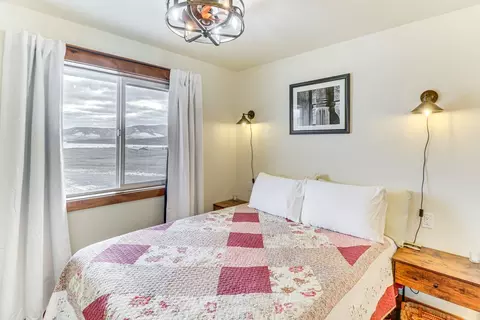 Bedroom - 25521 Three Moon Dr, Elmo, MT 59915 photo 6 of 8