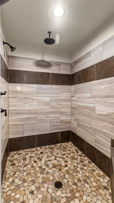 Bath - 25521 Three Moon Dr, Elmo, MT 59915 photo 3 of 5