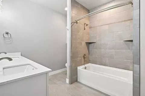 Bath - 3083 Lori Ln, Bozeman, MT 59718 photo 5 of 9