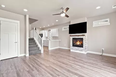 Living - 3083 Lori Ln, Bozeman, MT 59718 photo 4 of 5