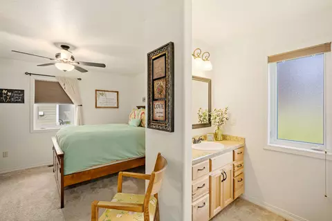 Bedroom - 520 23rd St NE, Black Eagle, MT 59414 photo 4 of 9