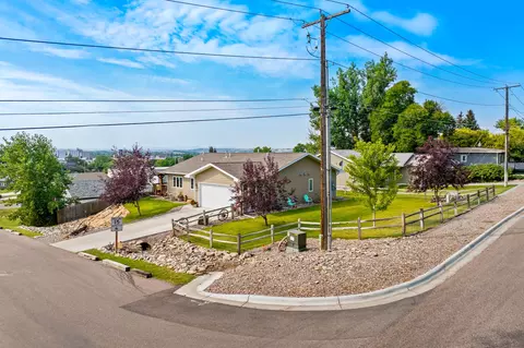 View/Area - 520 23rd St NE, Black Eagle, MT 59414 photo 1 of 7