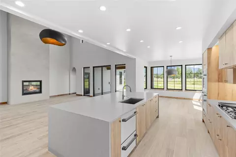 Kitchen - 404 Jefferson St, Kalispell, MT 59901 photo 3 of 6