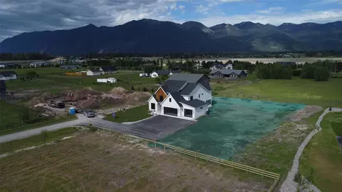 Exterior - 404 Jefferson St, Kalispell, MT 59901 photo 7 of 8