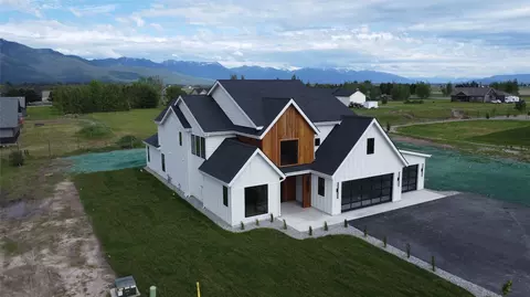 Exterior - 404 Jefferson St, Kalispell, MT 59901 photo 2 of 8