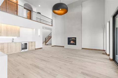 Living - 404 Jefferson St, Kalispell, MT 59901 photo 3 of 7