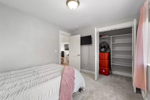Bedroom - 601 Ruby Ct, Stevensville, MT 59870 photo 6 of 9