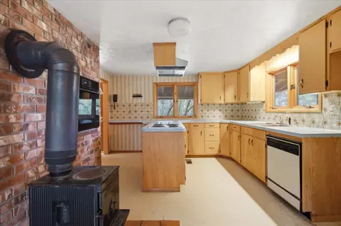 Kitchen - 30 Schaub Rd, Trego, MT 59934 photo 1 of 3