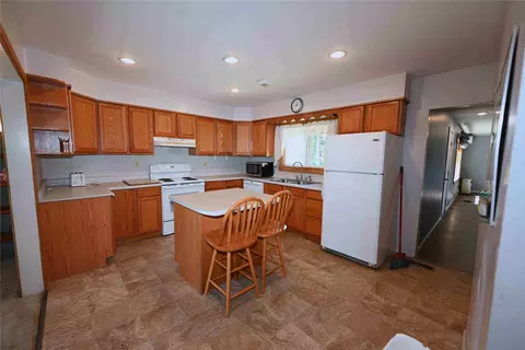 Kitchen - 22 Conifer Rd, Libby, MT 59923 photo 4 of 6
