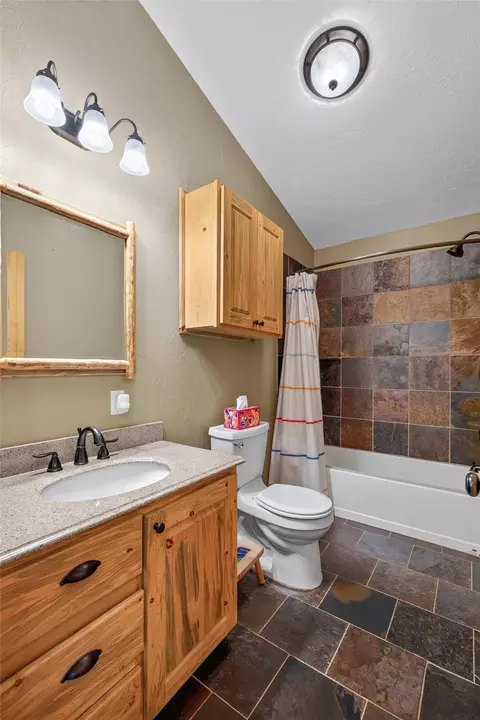 Bath - 136 Travis Creek Rd, Clancy, MT 59634 photo 1 of 3