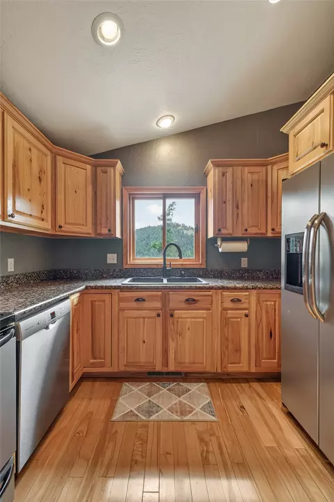 Kitchen - 136 Travis Creek Rd, Clancy, MT 59634 photo 3 of 6