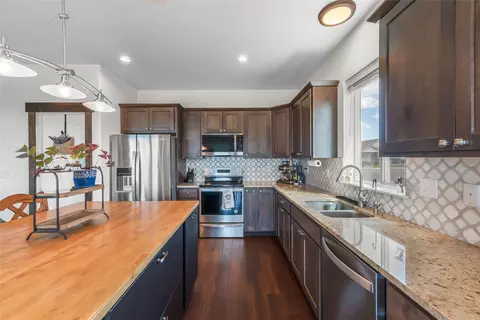 Kitchen - 401 13th St, Belgrade, MT 59714 photo 3 of 8