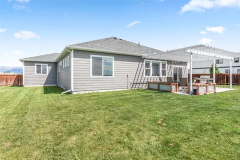 Exterior - 401 13th St, Belgrade, MT 59714 photo 5 of 8