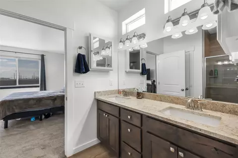 Bath - 401 13th St, Belgrade, MT 59714 photo 2 of 2