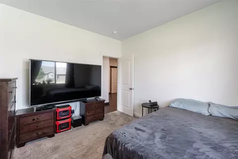 Bedroom - 401 13th St, Belgrade, MT 59714 photo 3 of 10