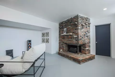 Living - 308 E 3rd Ave E, Boulder, MT 59632 photo 10 of 12