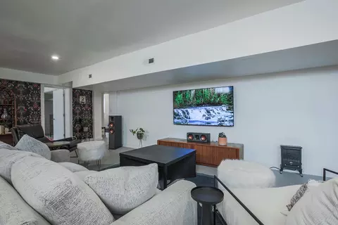 Living - 308 E 3rd Ave E, Boulder, MT 59632 photo 9 of 12
