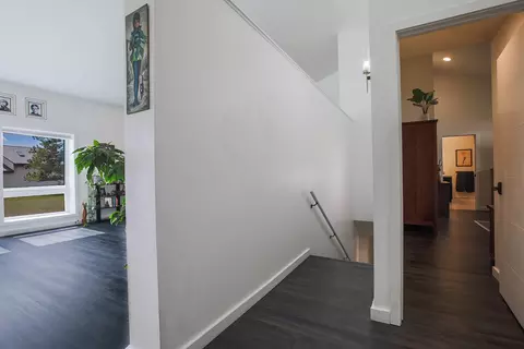 Entry Way - 308 E 3rd Ave E, Boulder, MT 59632 photo 5 of 8