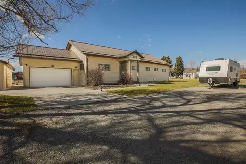 Exterior - 308 E 3rd Ave E, Boulder, MT 59632 photo 6 of 7