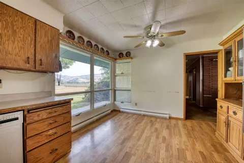 Kitchen - 189 Bunkhouse Rd, Darby, MT 59829 photo 5 of 6