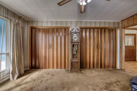 Living - 189 Bunkhouse Rd, Darby, MT 59829 photo 3 of 4