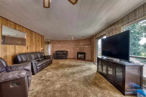 Living - 189 Bunkhouse Rd, Darby, MT 59829 photo 4 of 4