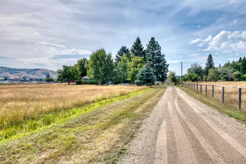 Exterior - 189 Bunkhouse Rd, Darby, MT 59829 photo 2 of 19
