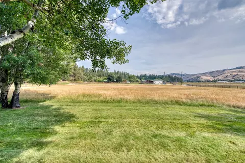 Exterior - 189 Bunkhouse Rd, Darby, MT 59829 photo 10 of 19