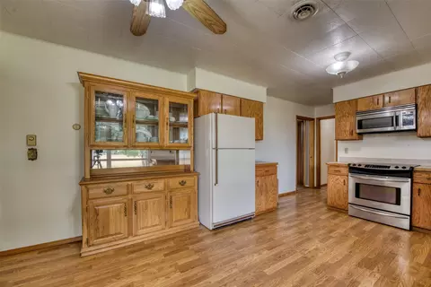 Kitchen - 189 Bunkhouse Rd, Darby, MT 59829 photo 3 of 6