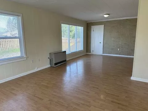 Living - 312 E 1st St, Corvallis, MT 59828 photo 1 of 5