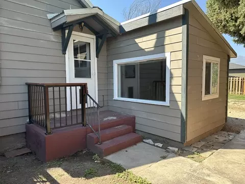 Exterior - 312 E 1st St, Corvallis, MT 59828 photo 4 of 9