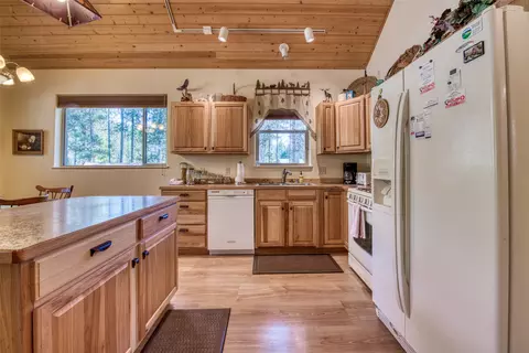Kitchen - 2849 E Fork Rd, Sula, MT 59871 photo 1 of 4